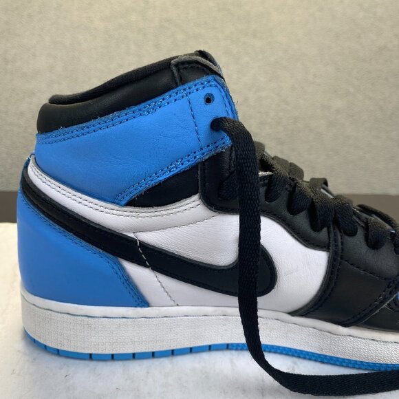 Nike Air Jordan 1 Retro High OG UNC Toe FD1437-400 Youth Size 6.5 Y main image 9